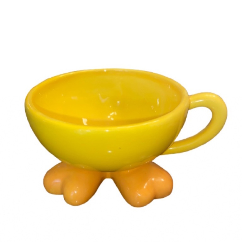 Warner Bros Studio Store Tweety Walking Teacup Year 2000